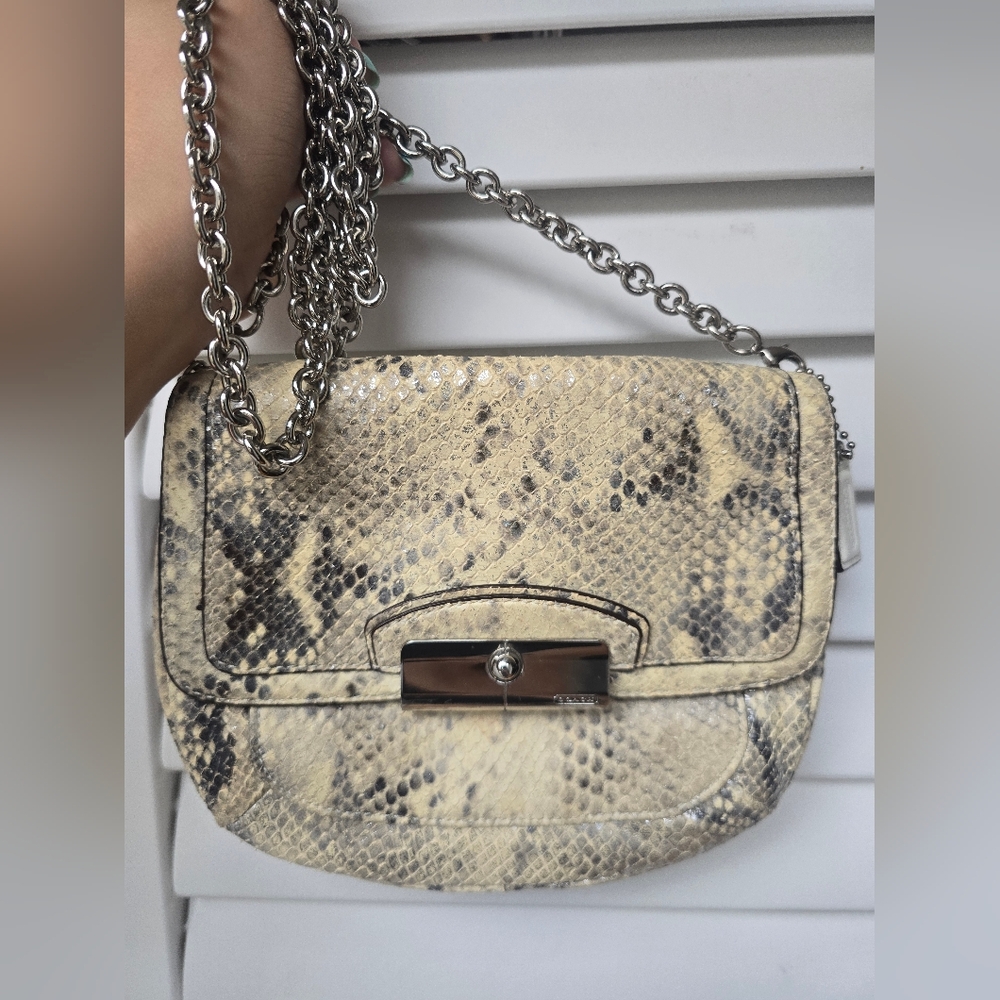 Coach shoulders bag